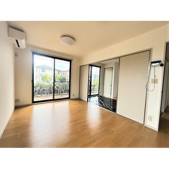 居室・リビング　リビング