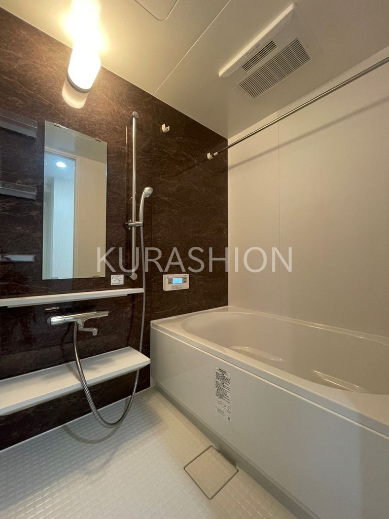 バス・シャワールーム　バス