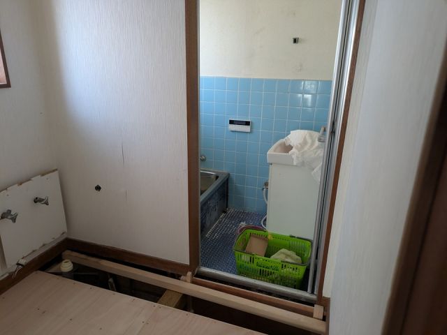 バス・シャワールーム