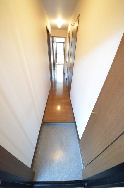 玄関　♪ただいまーー！♪