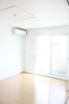 その他設備　寝室エアコン完備