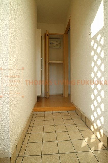 玄関　・別号室参考写真