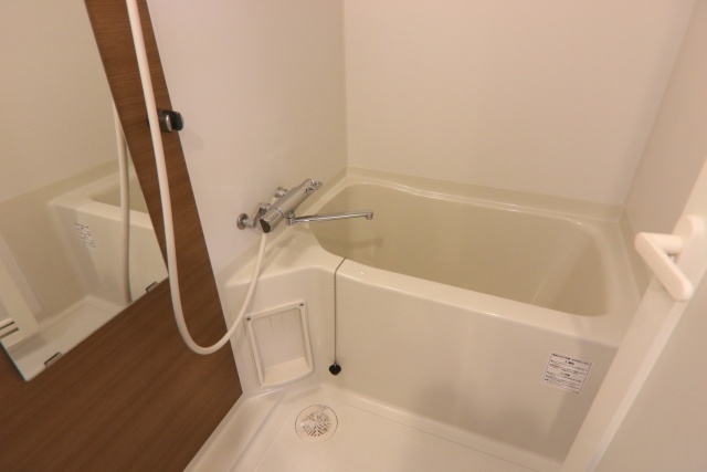バス・シャワールーム　※別室の参考写真の為、現況優先です。