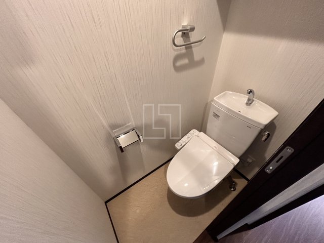 トイレ　Vinoプレジオ本町　温水洗浄便座