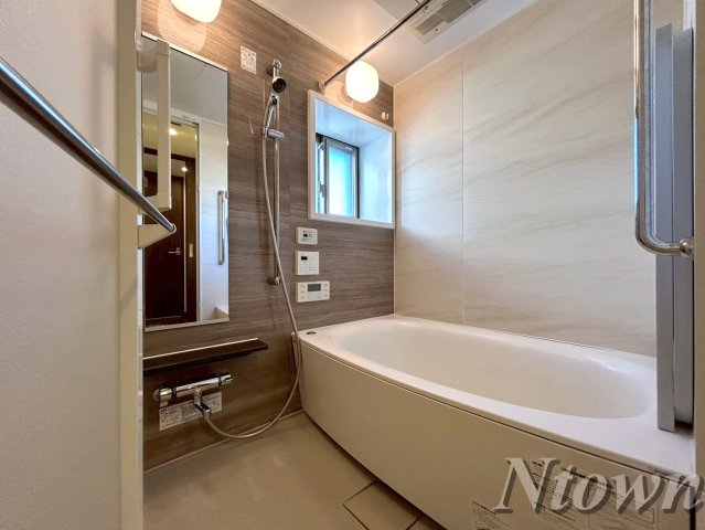 バス・シャワールーム　お風呂です