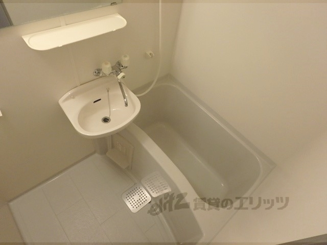 バス・シャワールーム　バス