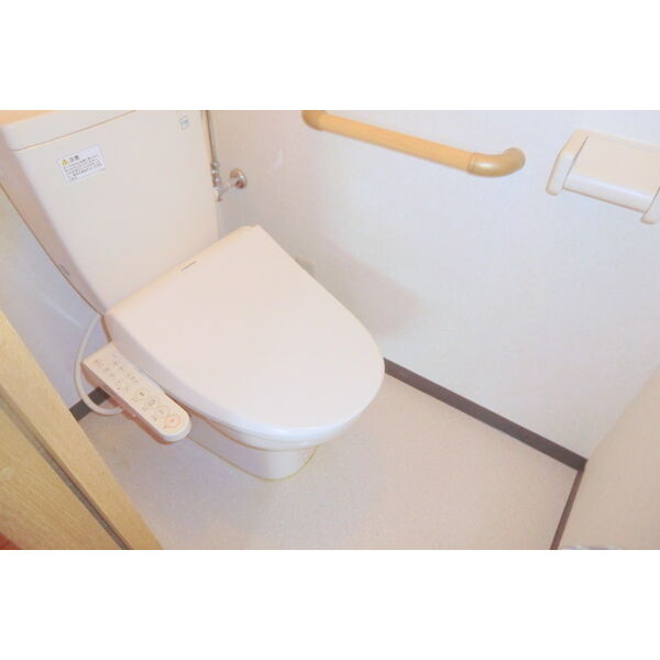 トイレ　落ち着いたトイレです