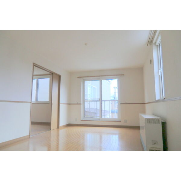 居室・リビング　居間です