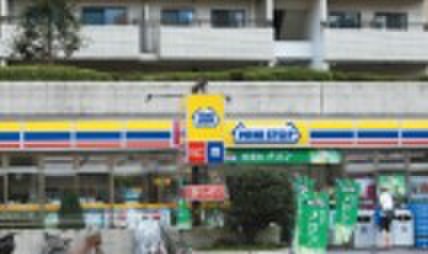 コンビニ　ミニストップ片平店（コンビニ）まで390m