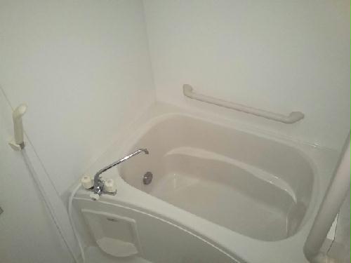 バス・シャワールーム　浴室換気乾燥機付きで雨の日の洗濯物も安心