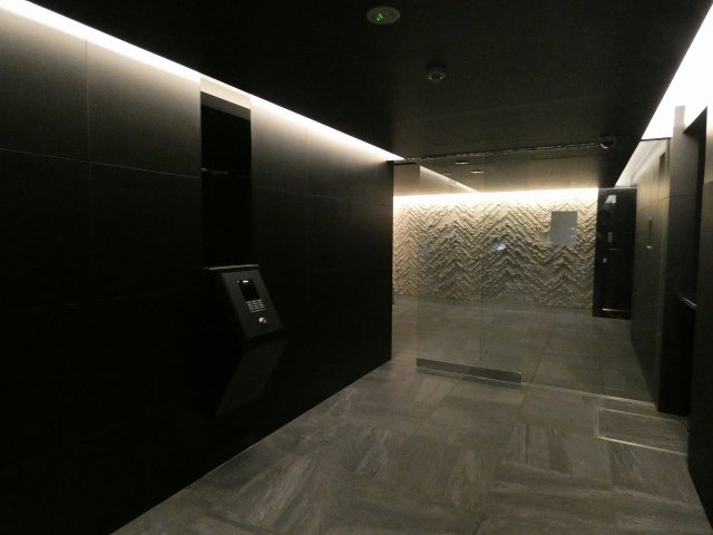 エントランス　エントランス