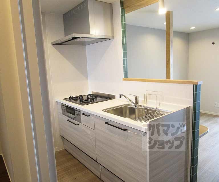 キッチン　２０２号室の写真です。