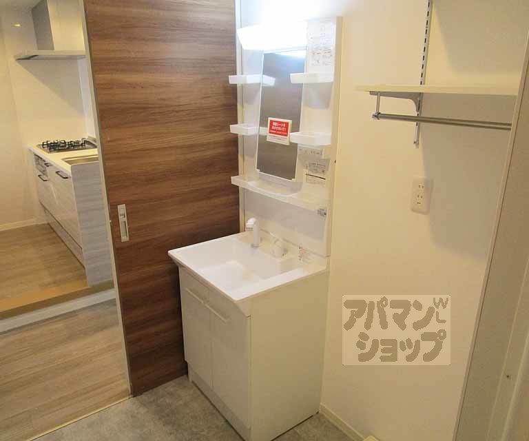 洗面設備　２０２号室の写真です。