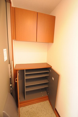 玄関　シューズボックス