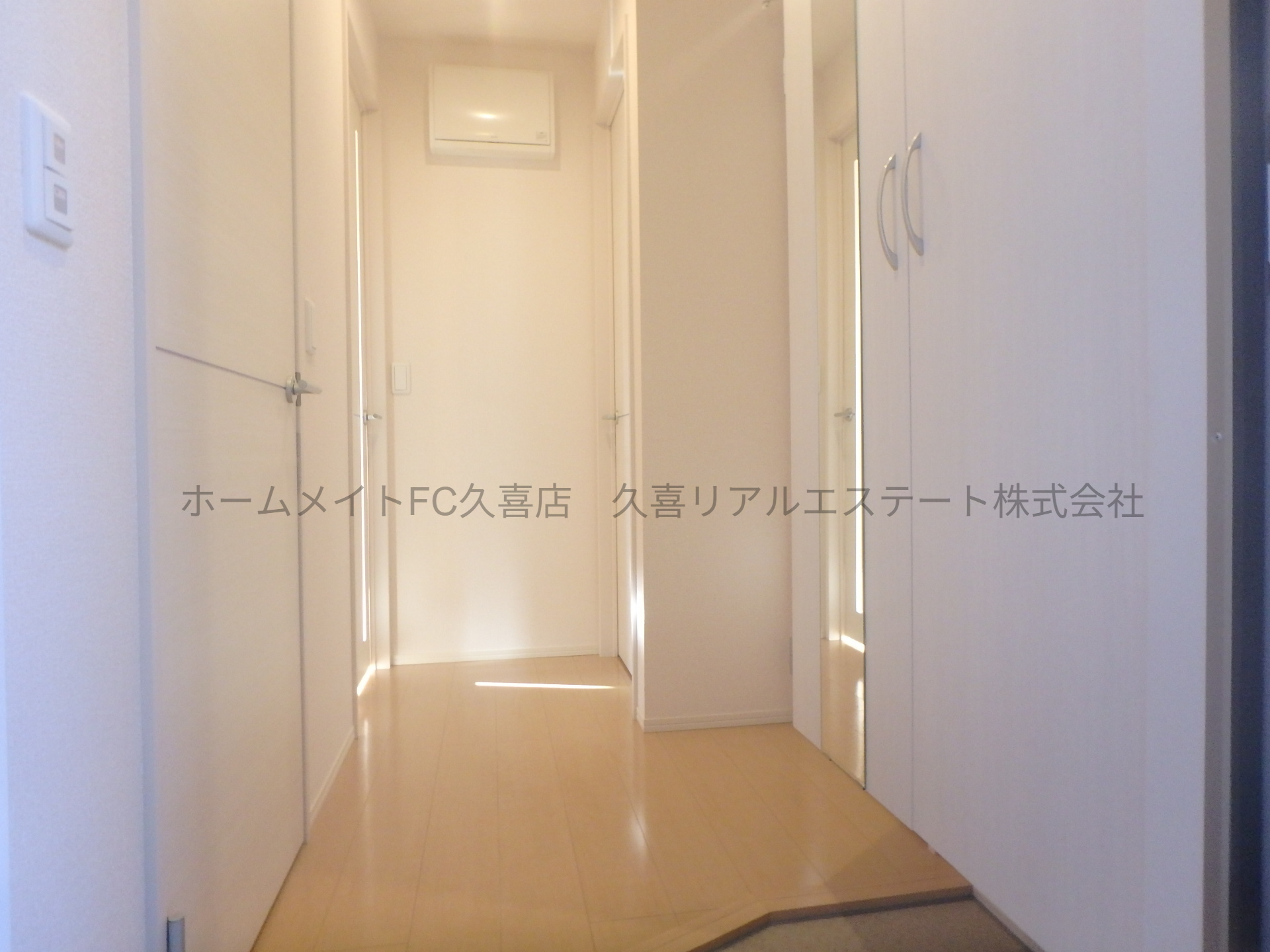 玄関　同建物別号室