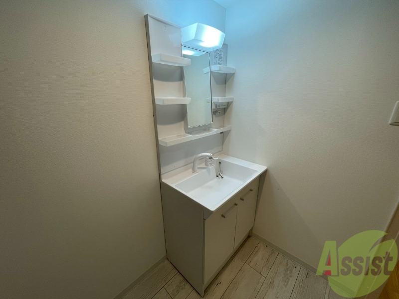 洗面設備　シャンプードレッサーで身支度もラクラクです！