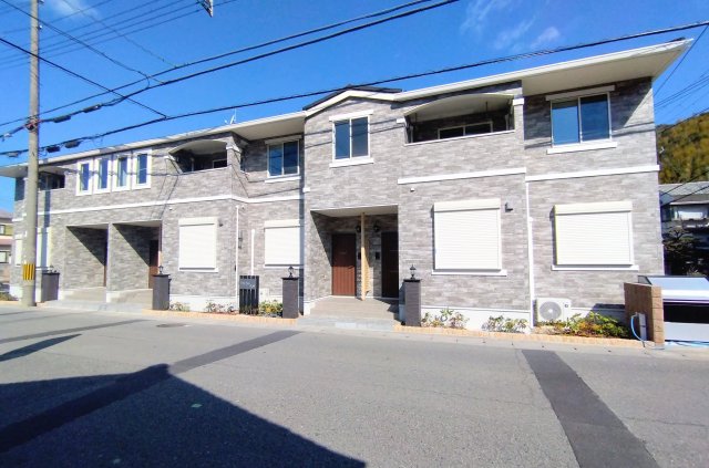 建物外観　落ち着いた雰囲気の外観です