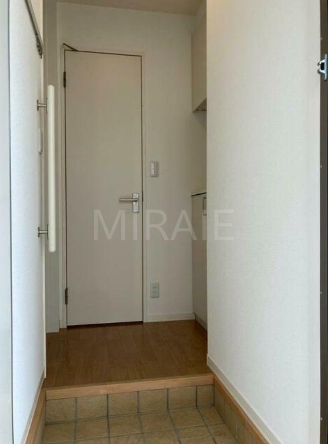 玄関　バルコニー