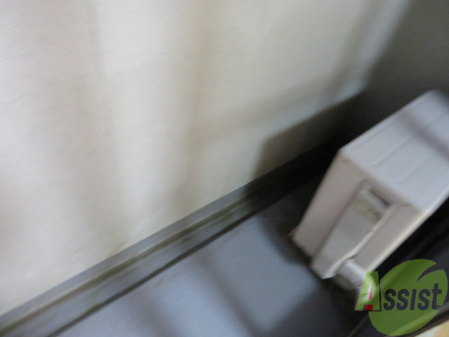 バルコニー　少し小さくても洗濯物はちゃんと外に干せますよ。