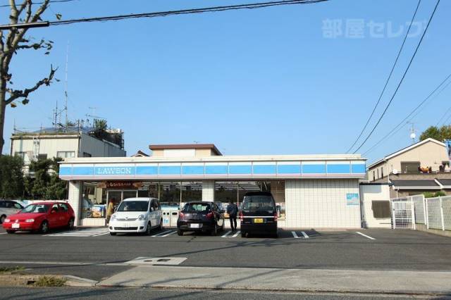 コンビニ　ローソン 中川的場町店（コンビニ）まで240m