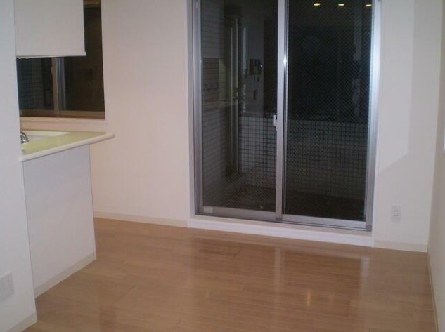 居室・リビング　同タイプのお写真です