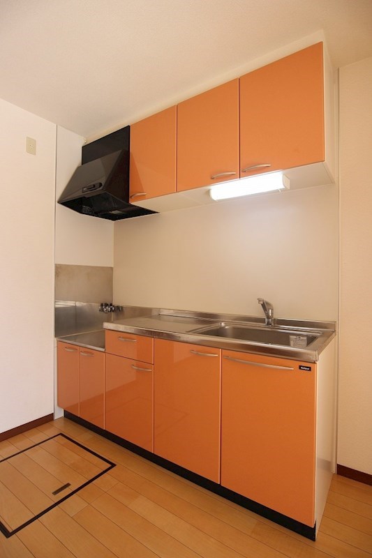 キッチン　見渡しが出来るキッチンは小さなお子様がいても安心です。