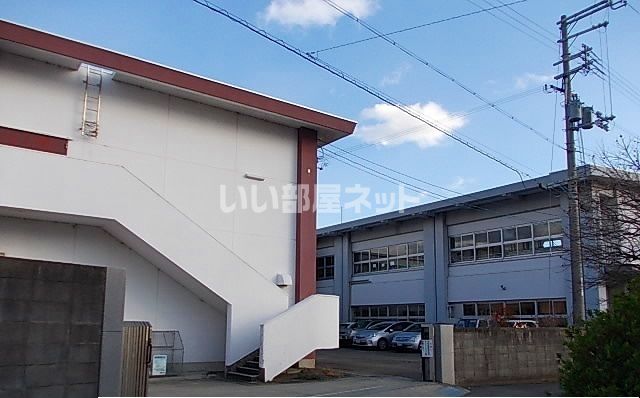 小学校　御坊市立藤田小学校（小学校）まで505m