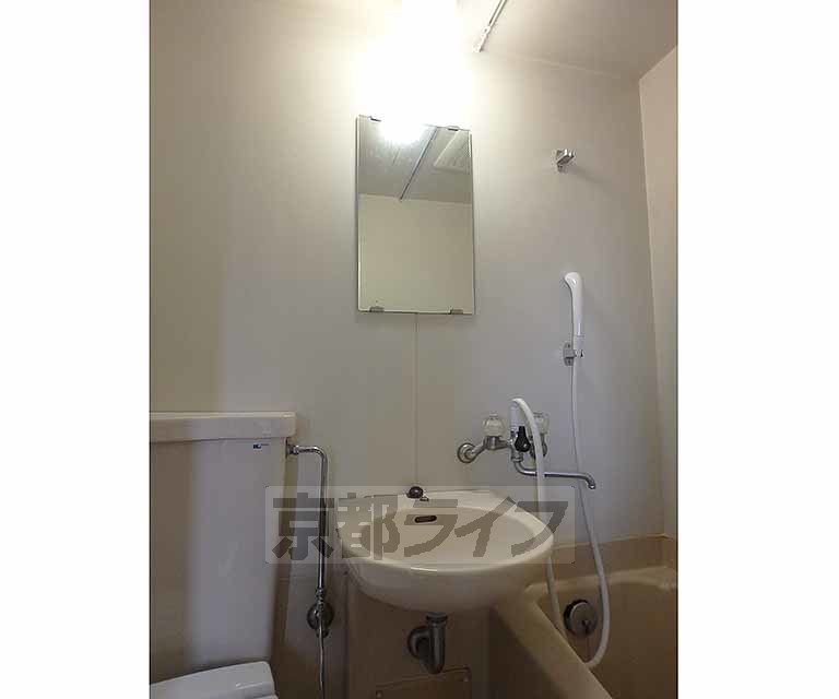 洗面設備　洗面台です。