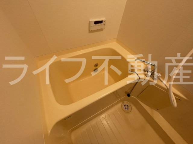 バス・シャワールーム　ゆったり過ごせるお風呂です