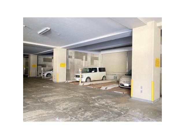 駐車場　駐車場