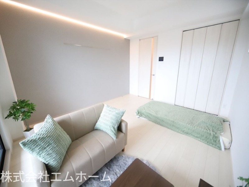 居室・リビング　洋室9.7帖　エアコン完備