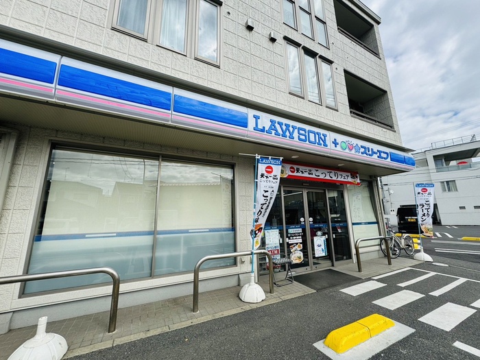 コンビニ　ローソン・スリーエフ 茅ヶ崎中海岸店（コンビニ）まで877m