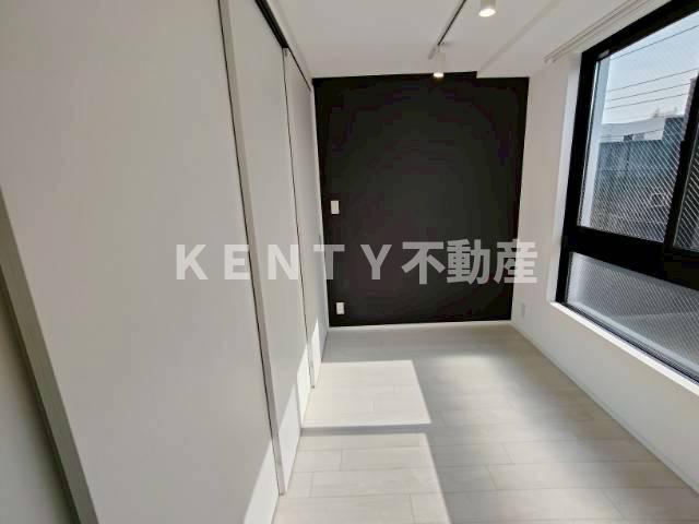 その他部屋・スペース　落ち着いて過ごせるお部屋なので、寝室にいかがでしょうか