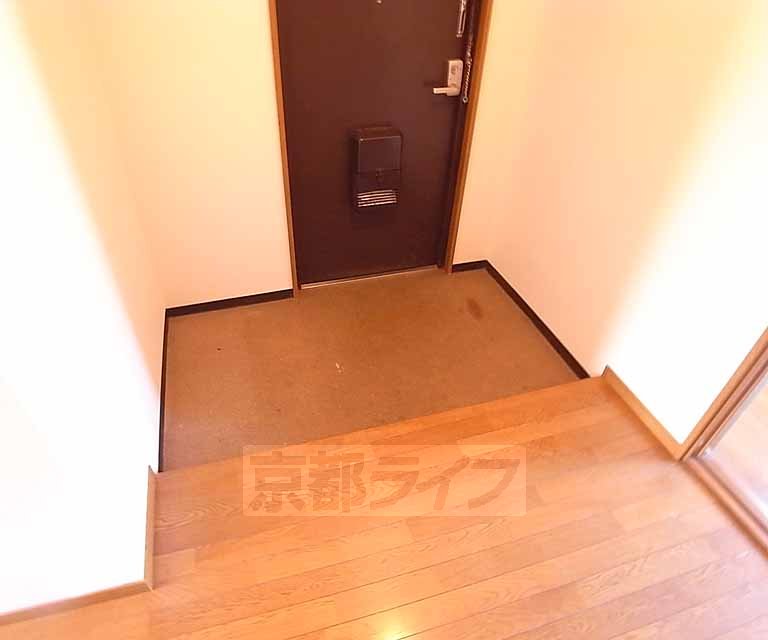 玄関　ゆったりとした玄関部分。