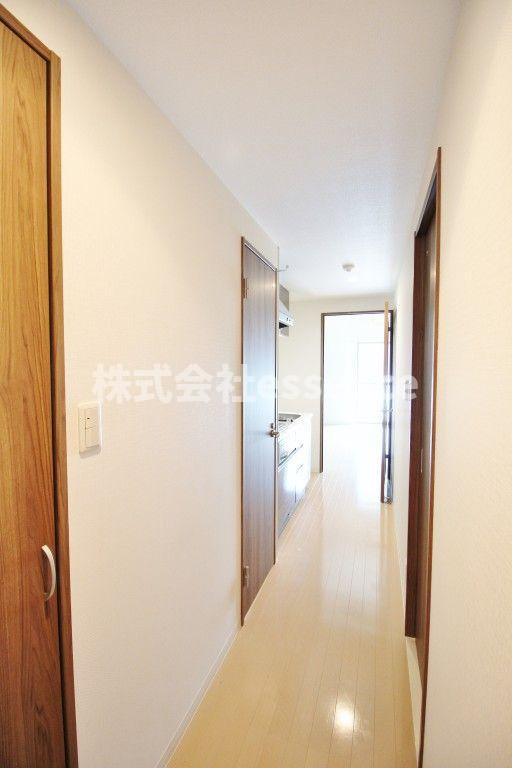 玄関　弊社ではオンライン対応・現地対応可能です♪