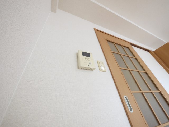 セキュリティ　モニター付きインターホンです。