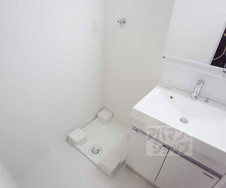 その他設備　室内洗濯機置き場。