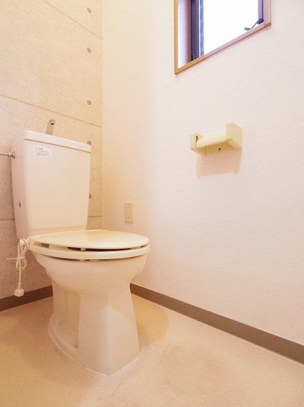 トイレ　他号室画像