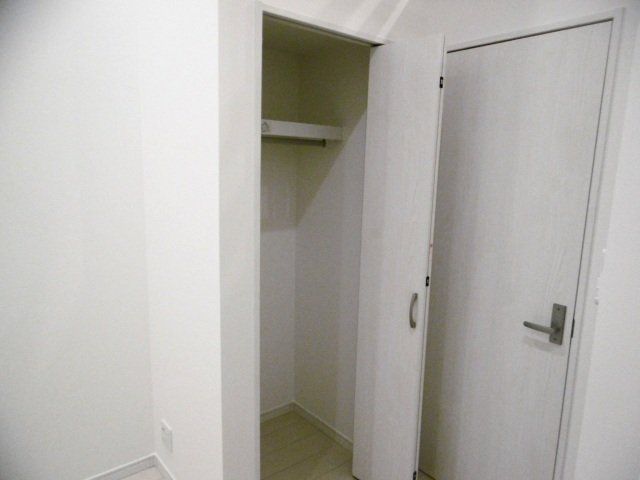 収納　洋室にクローゼットがあります。