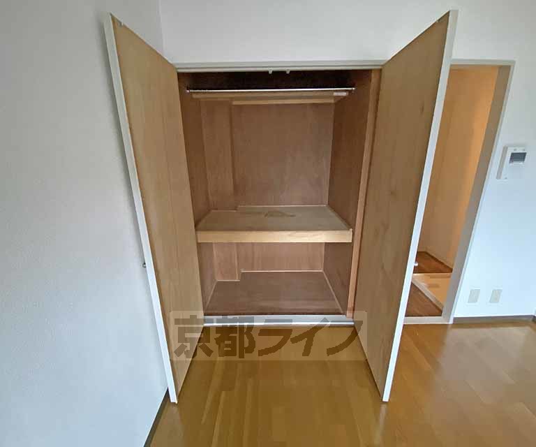 収納　奥行きのある収納です。