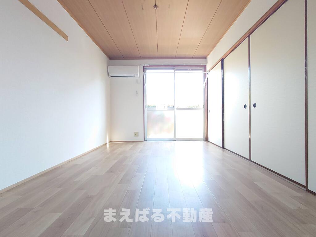 その他部屋・スペース　洋室にはエアコンを完備