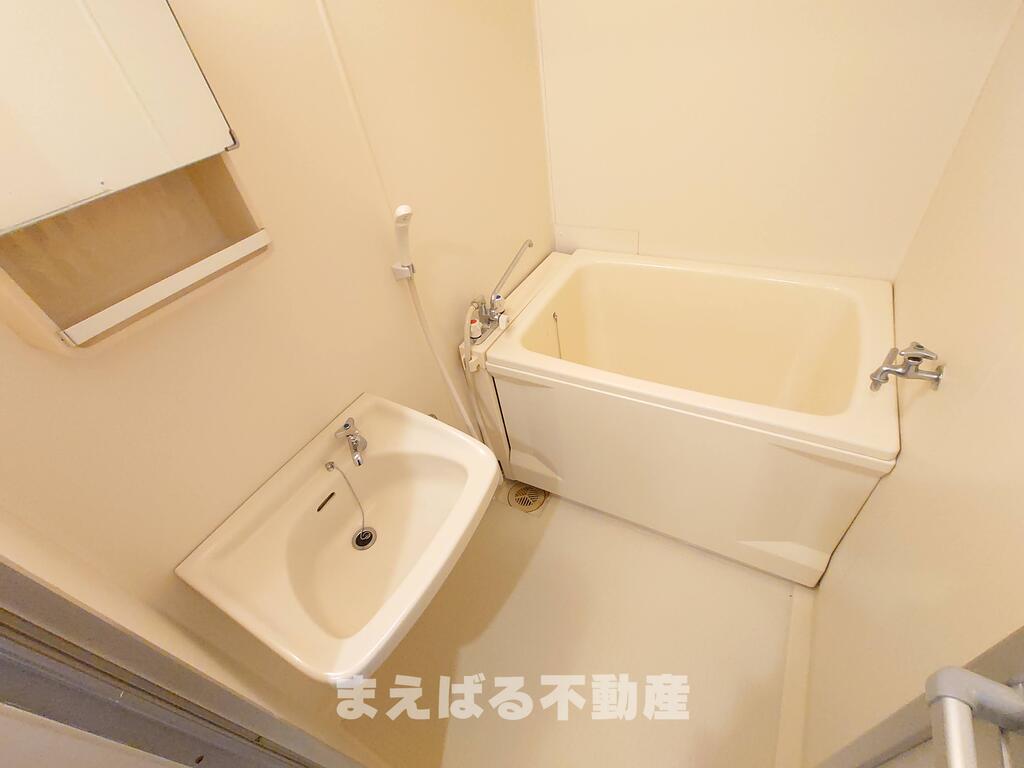 バス・シャワールーム　バスルーム