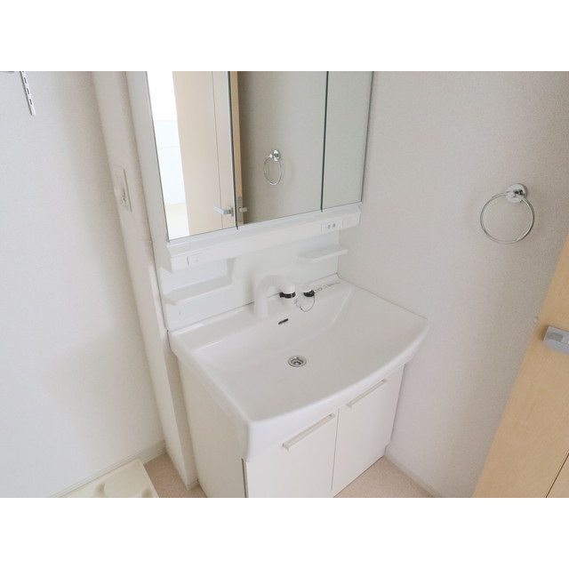 洗面設備　※同型別部屋画像使用中