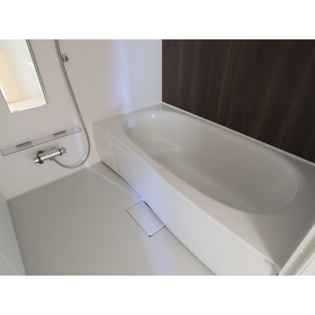バス・シャワールーム　※同型別部屋画像使用中