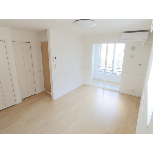 居室・リビング　※同型別部屋画像使用中