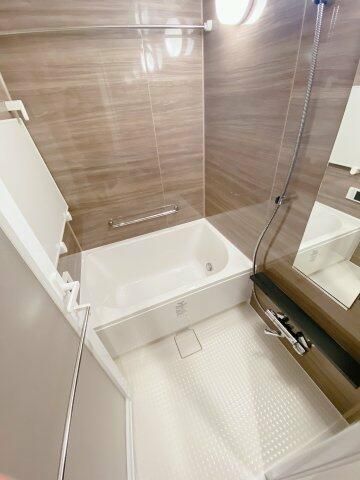 バス・シャワールーム　きれいなお風呂です