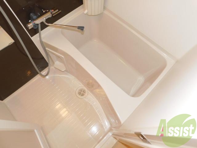 バス・シャワールーム　一日の疲れを癒やしましょう。