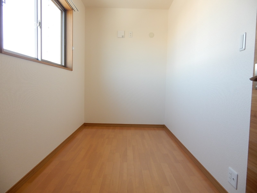 その他部屋・スペース　洋室4帖(同型タイプ)