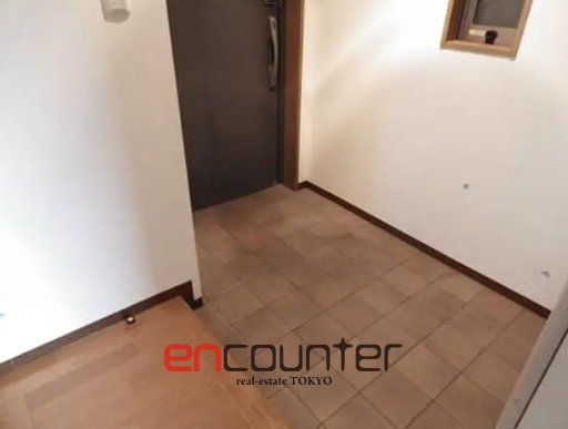 玄関　※同マンション別室参考写真