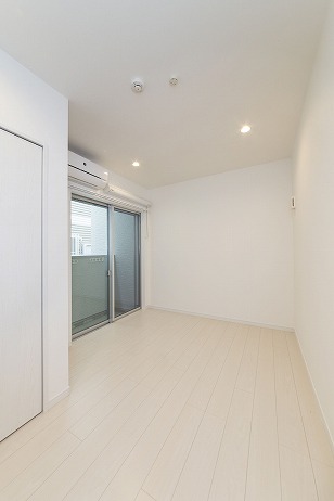 居室・リビング　エアコン付きで初期費用を抑えられます☆